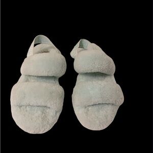 UGG FLUFF OH YEAH SLIDE RETRO
MINT MOCCASIN SLIDE ON SANDAL